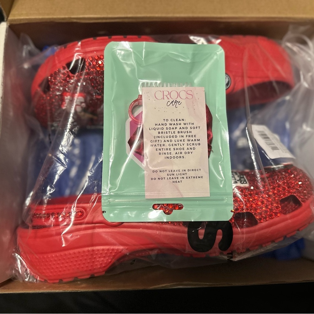 CROCS CUSTOM Sparkling Red Sandals